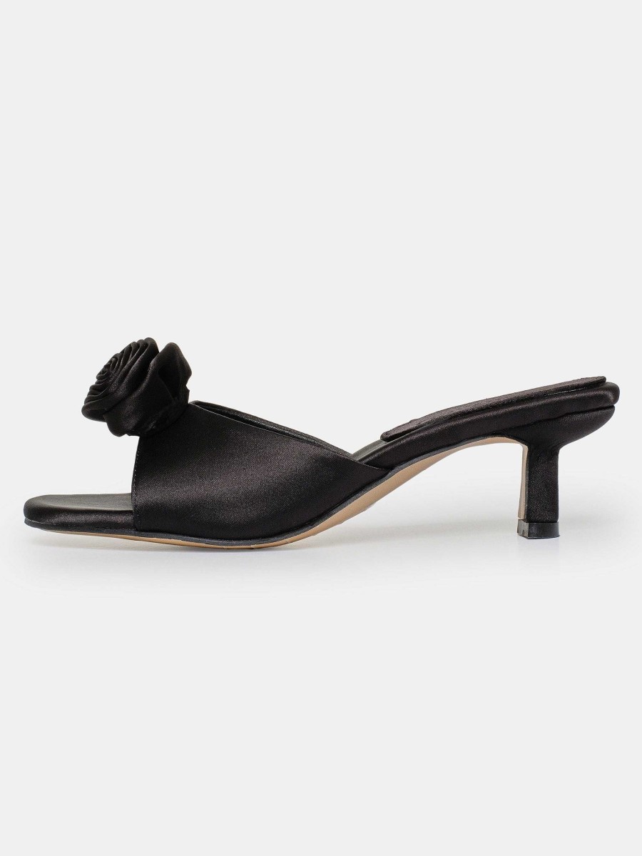 Source Unknown Satin-Pantoletten Mit Rosenapplikation, Schwarz | Schuhe & Taschen